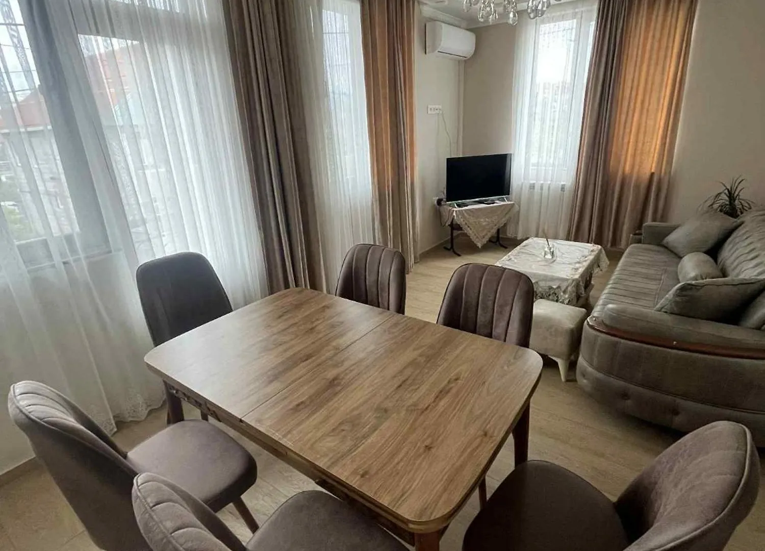 Apartament Nani Batumi